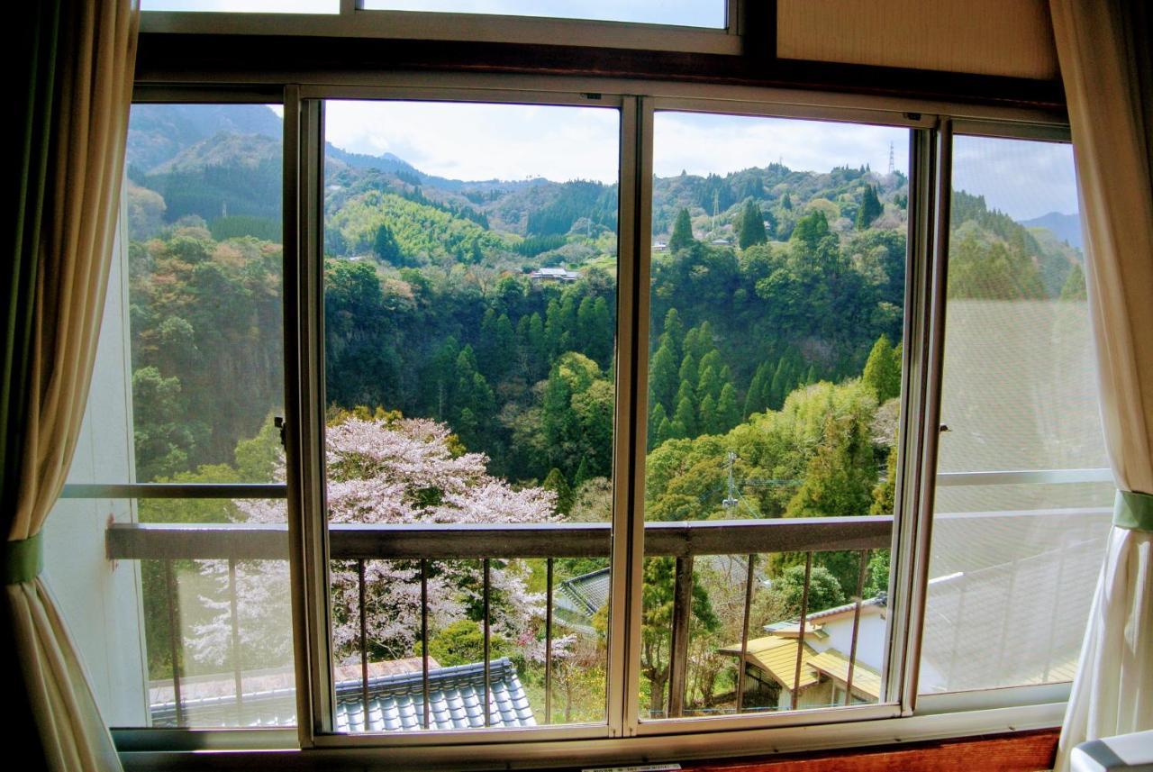 Takachiho B&B Ukigumo ภายนอก รูปภาพ